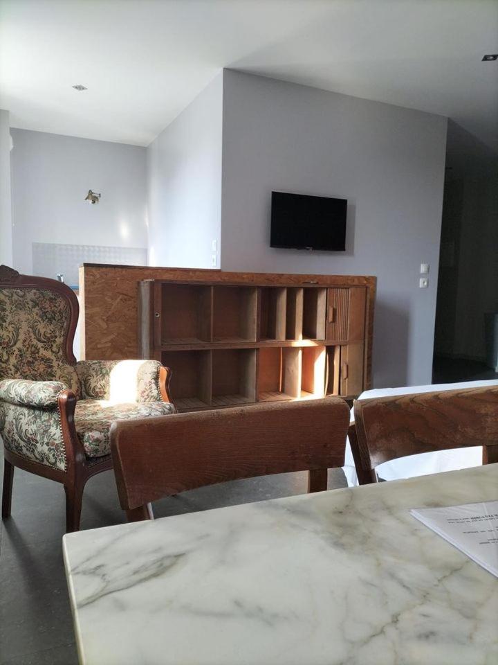 Gorrevod ル ジャルダン デュ ラ レスーズ Bed & Breakfast エクステリア 写真