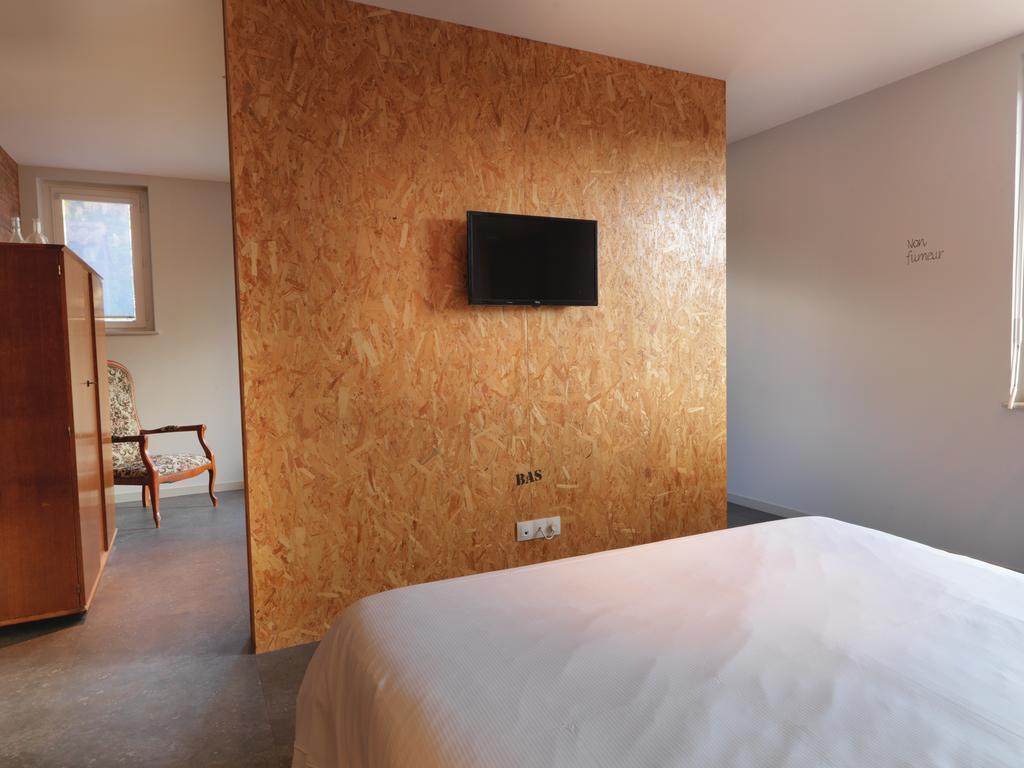 Gorrevod ル ジャルダン デュ ラ レスーズ Bed & Breakfast エクステリア 写真